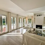 Morin, Dei Marmi 马尔米堡