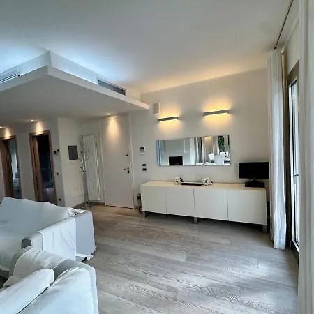 Morin, Dei Marmi 别墅 马尔米堡