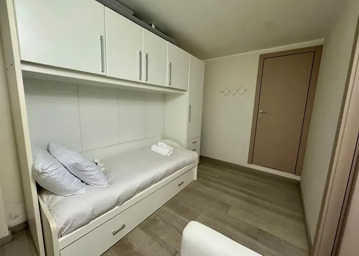 Morin, Dei Marmi 马尔米堡