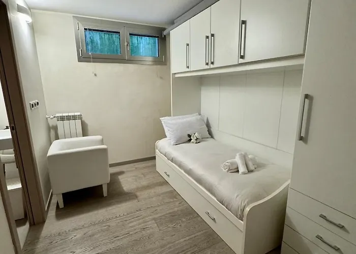 Morin, Dei Marmi Villa *