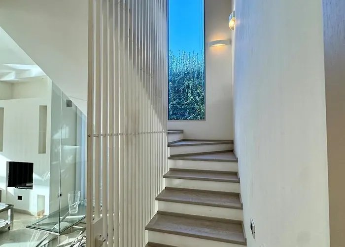 Villa Morin, Dei Marmi *