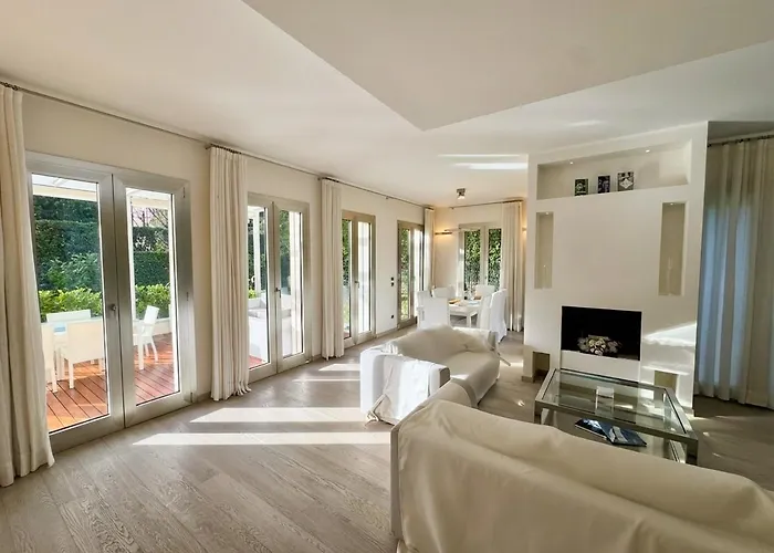 Morin, Dei Marmi 马尔米堡