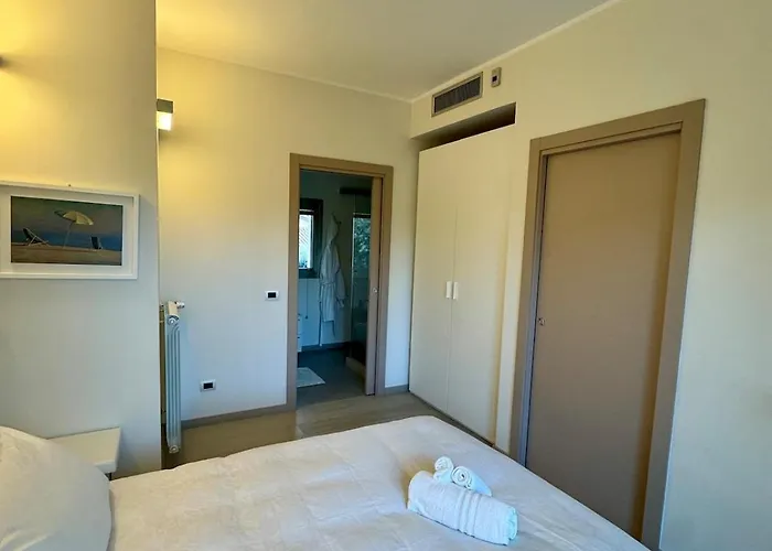 Morin, Dei Marmi 别墅 *