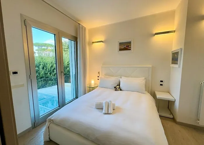 Morin, Dei Marmi Villa *